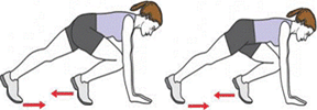 Une personne commence l’exercice « alpiniste » avec le genou droit en avant.